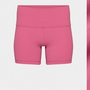 Aritzia Golden 5” Butter Cheeky Shorts